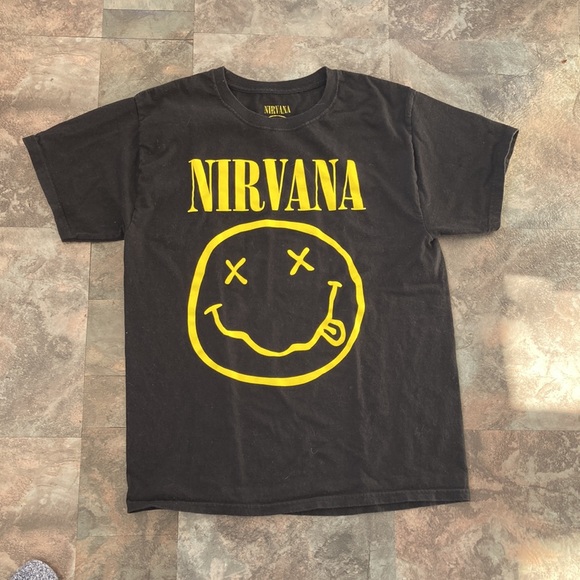 NIRVANA Other - Black and Yellow Nirvana tshirt EUC only worn once size Medium 100% cotton